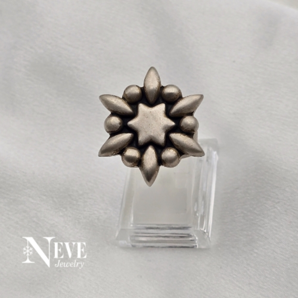 Sterling Silver Starburst Statement Ring - image 3